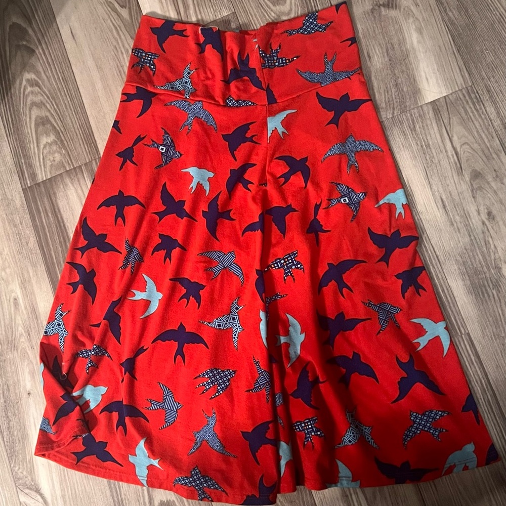 Rare lularoe skirt with birds size medium large
